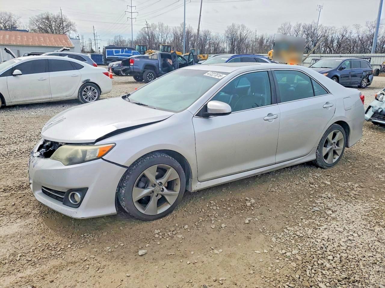 2013 TOYOTA CAMRY SE V6 photo 2