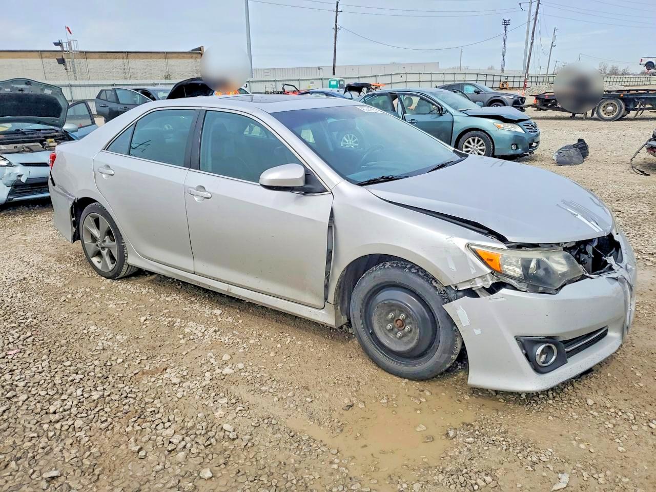 2013 TOYOTA CAMRY SE V6 photo 8