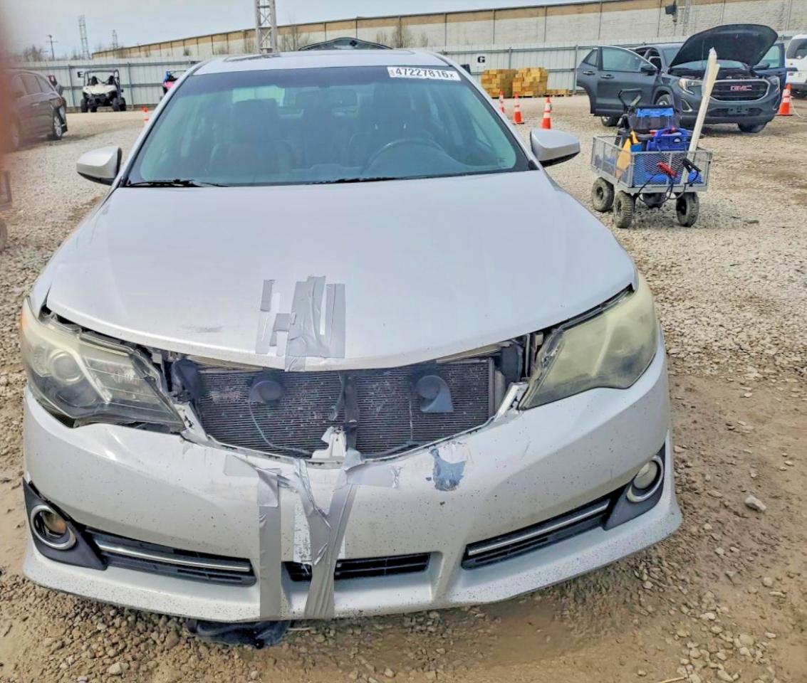 2013 TOYOTA CAMRY SE V6 photo 10