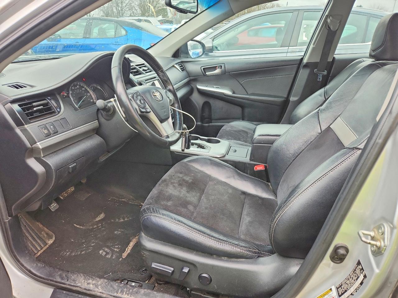 2013 TOYOTA CAMRY SE V6 photo 14