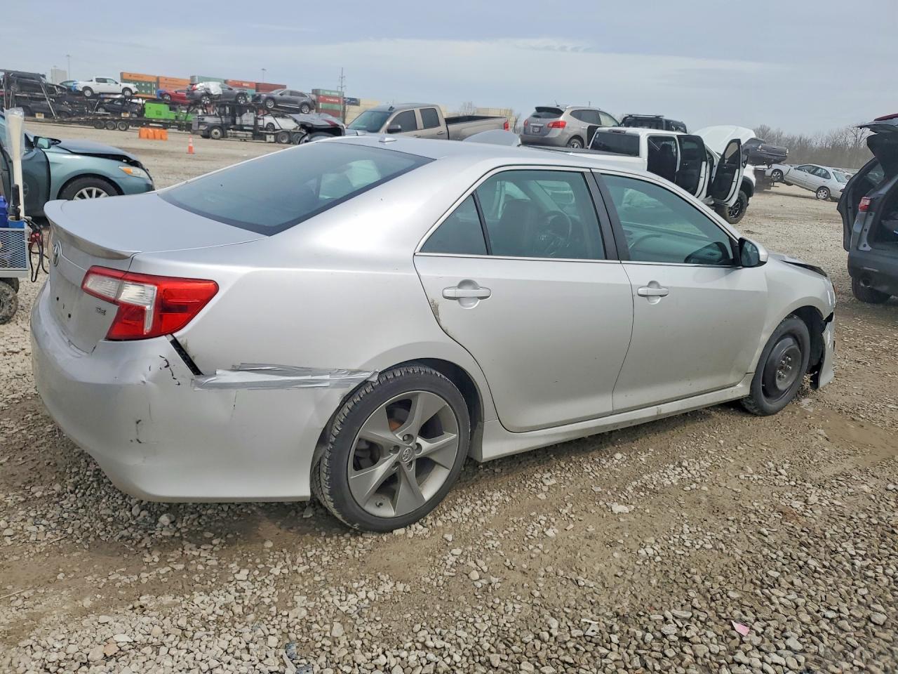 2013 TOYOTA CAMRY SE V6 photo 5