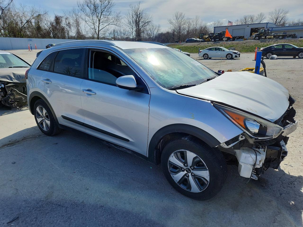 2018 KIA NIRO LX photo 4