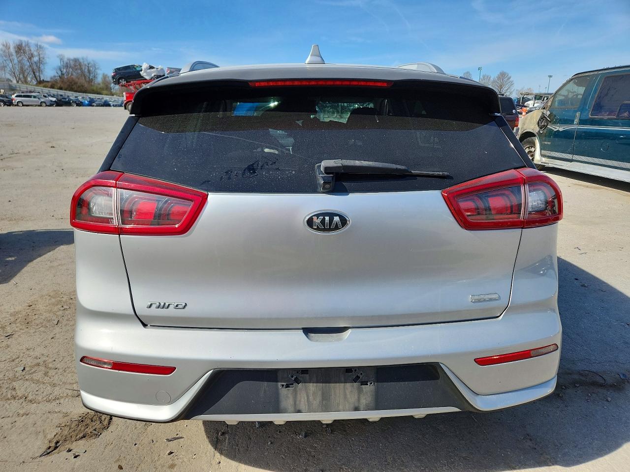2018 KIA NIRO LX photo 6