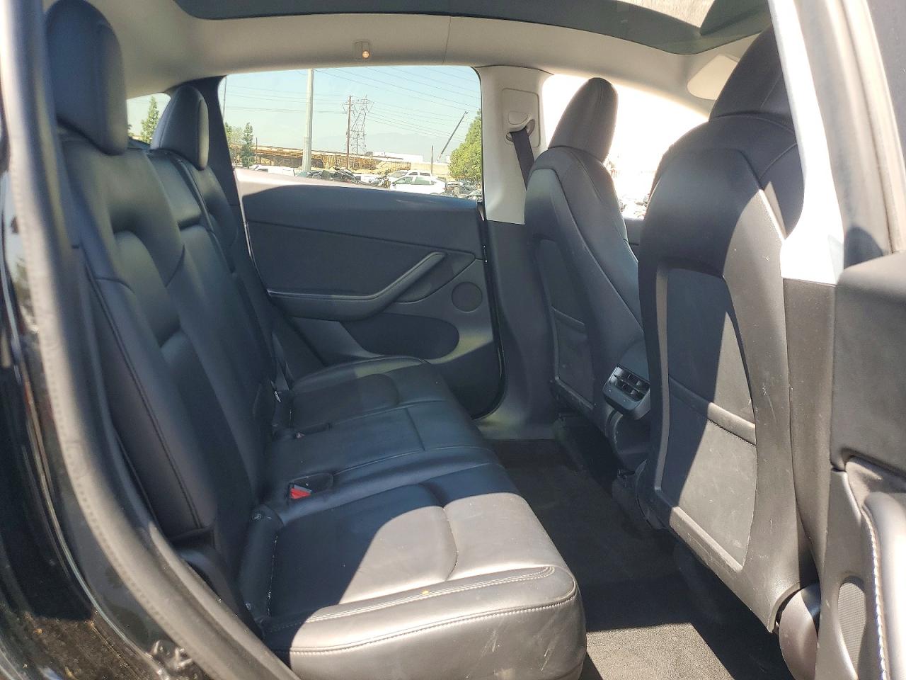 2021 TESLA MODEL Y photo 10