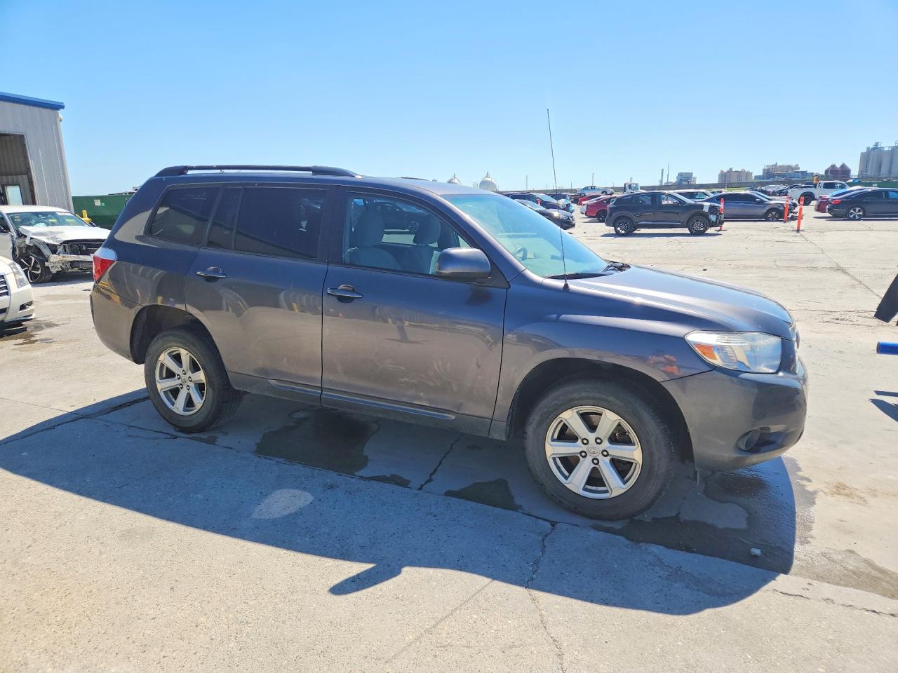 2010 TOYOTA HIGHLANDER BASE photo 7