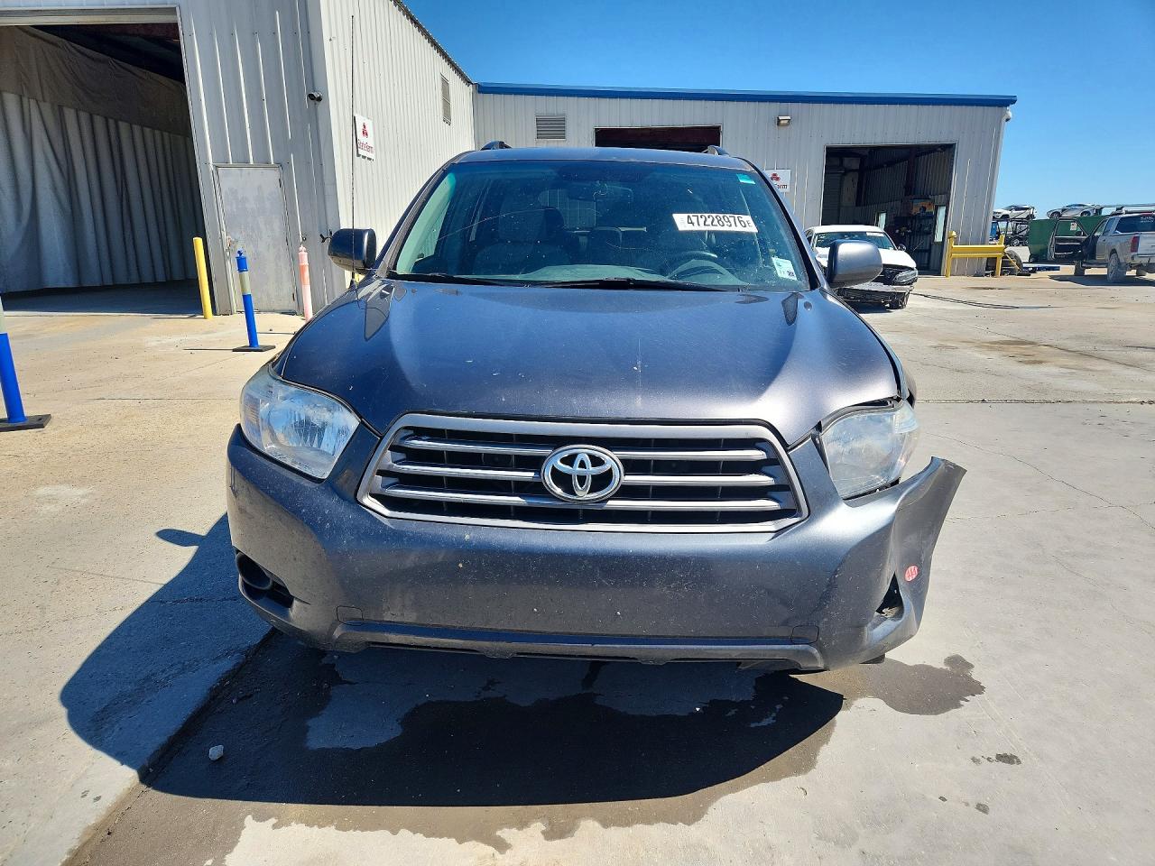 2010 TOYOTA HIGHLANDER BASE photo 9