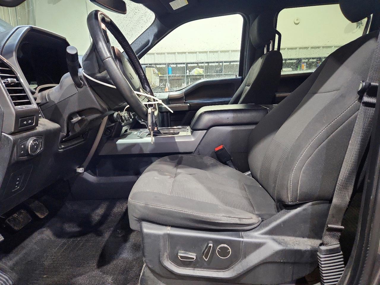 2017 FORD F150 SUPERCREW photo 19
