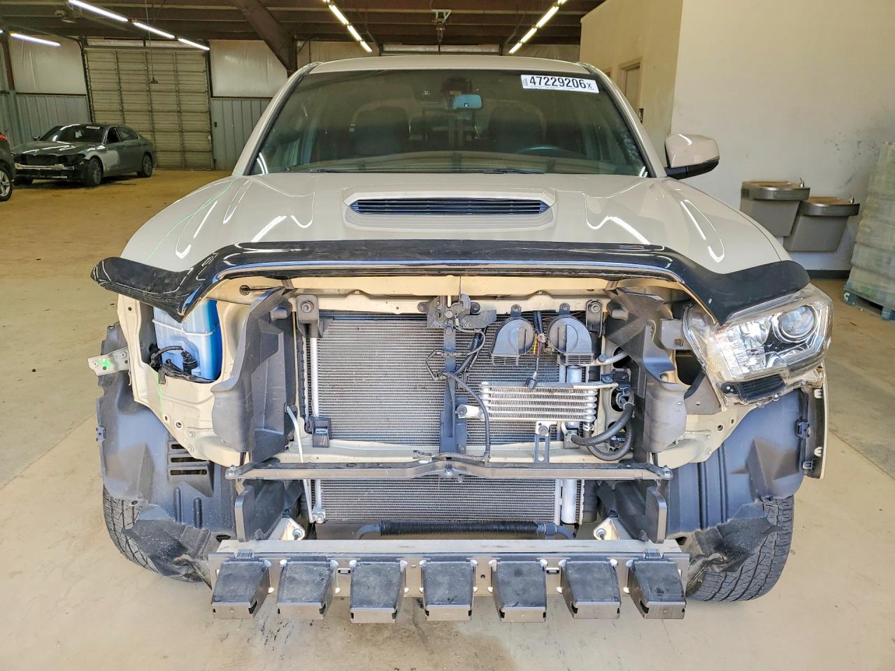 2019 TOYOTA TACOMA TRD SPORT photo 13