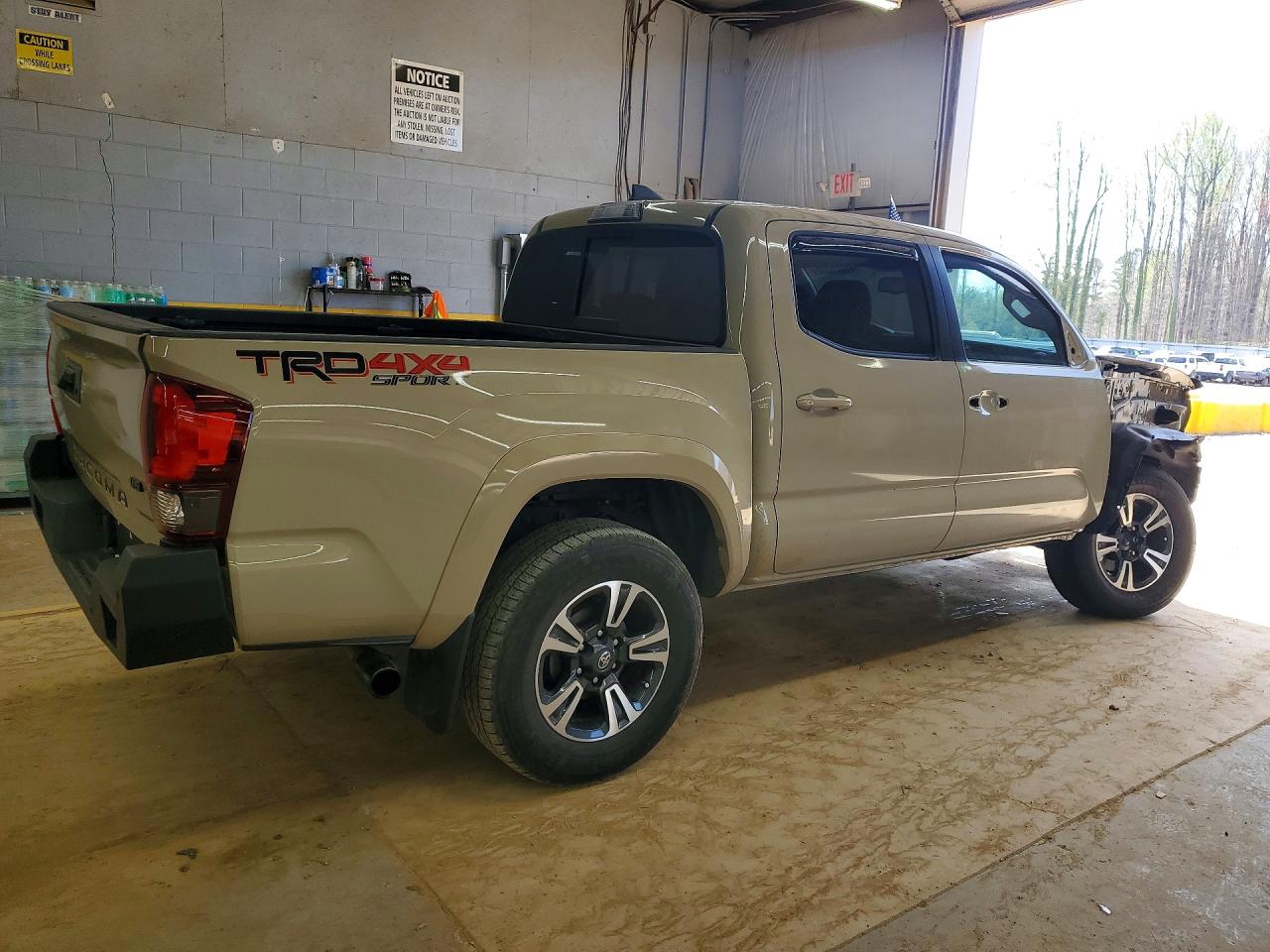 2019 TOYOTA TACOMA TRD SPORT photo 7