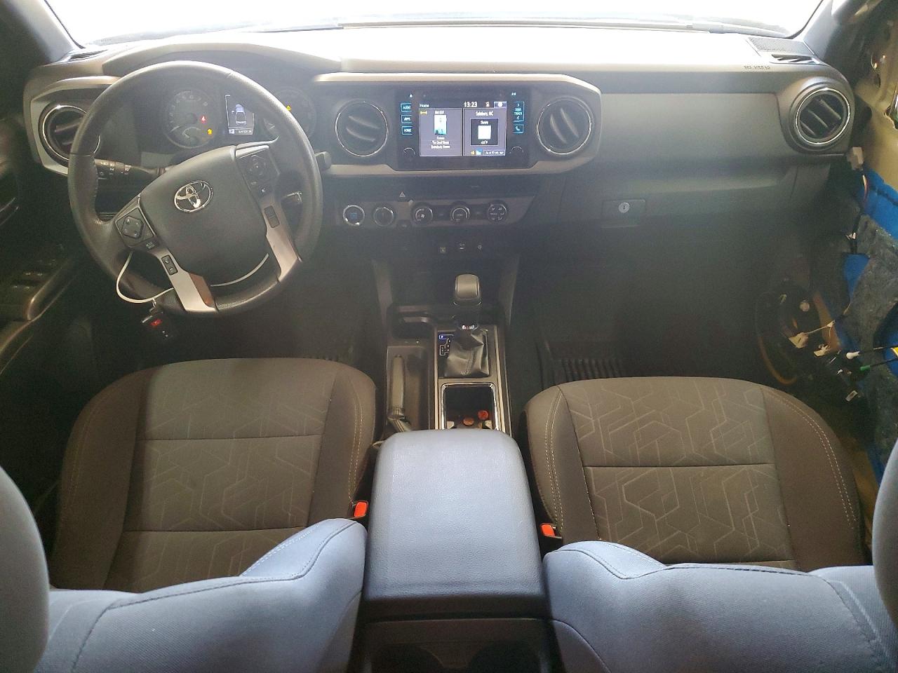 2019 TOYOTA TACOMA TRD SPORT photo 22