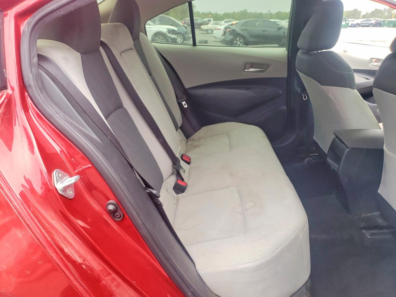 2020 TOYOTA COROLLA LE photo 19