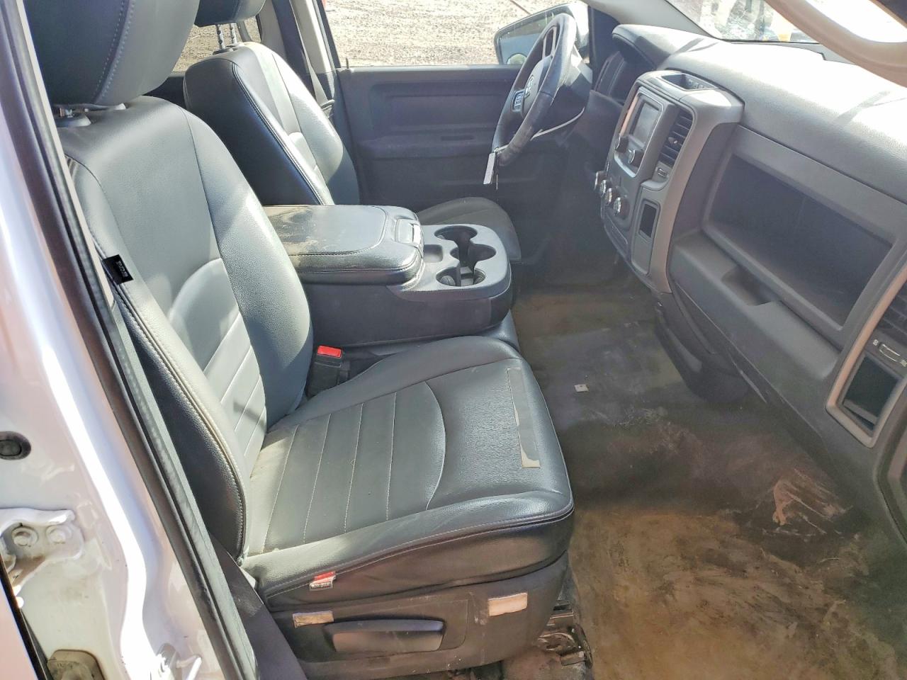 2022 RAM 1500 CLASSIC TRADESMAN photo 19
