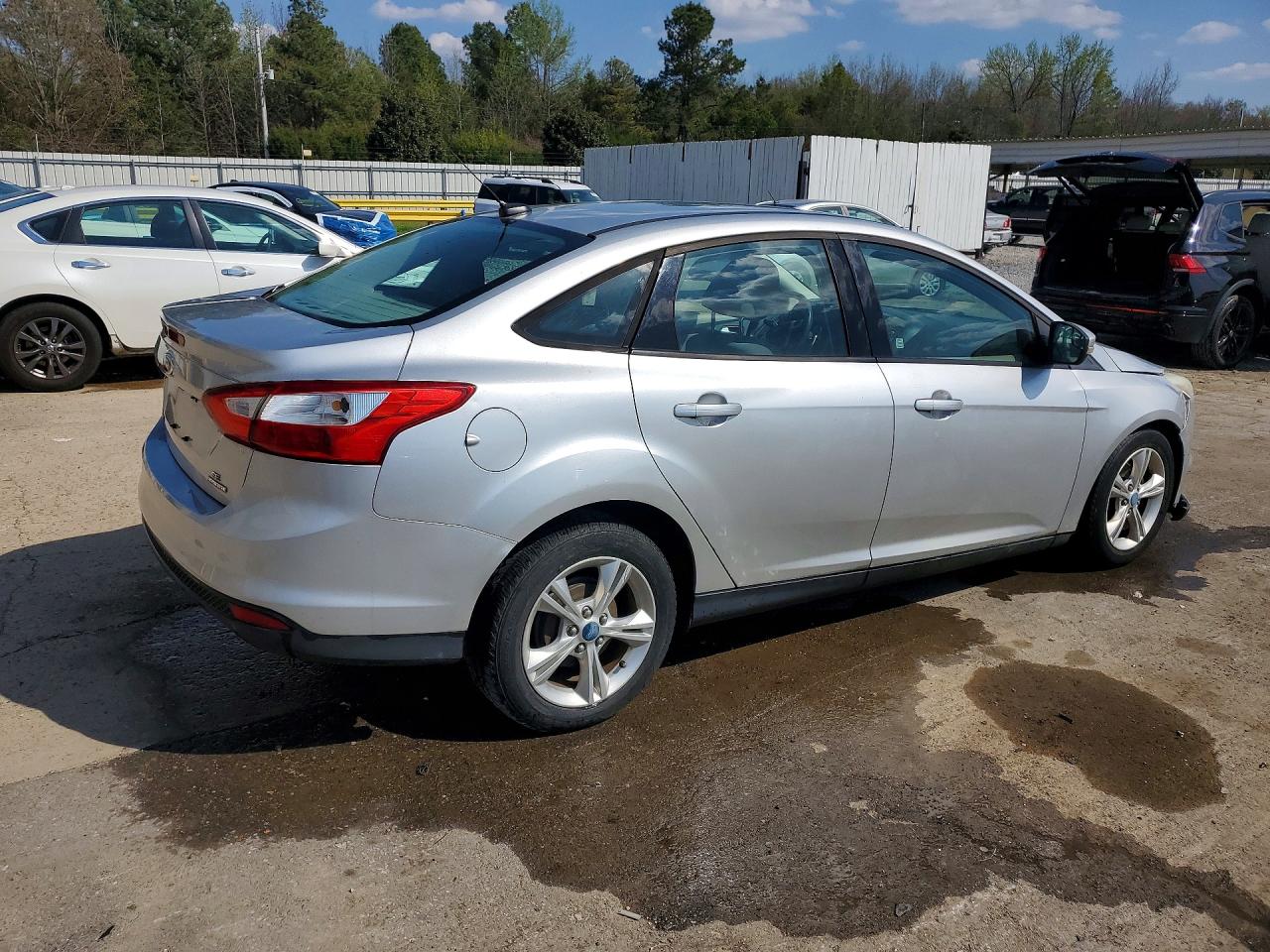 2013 FORD FOCUS SE photo 3