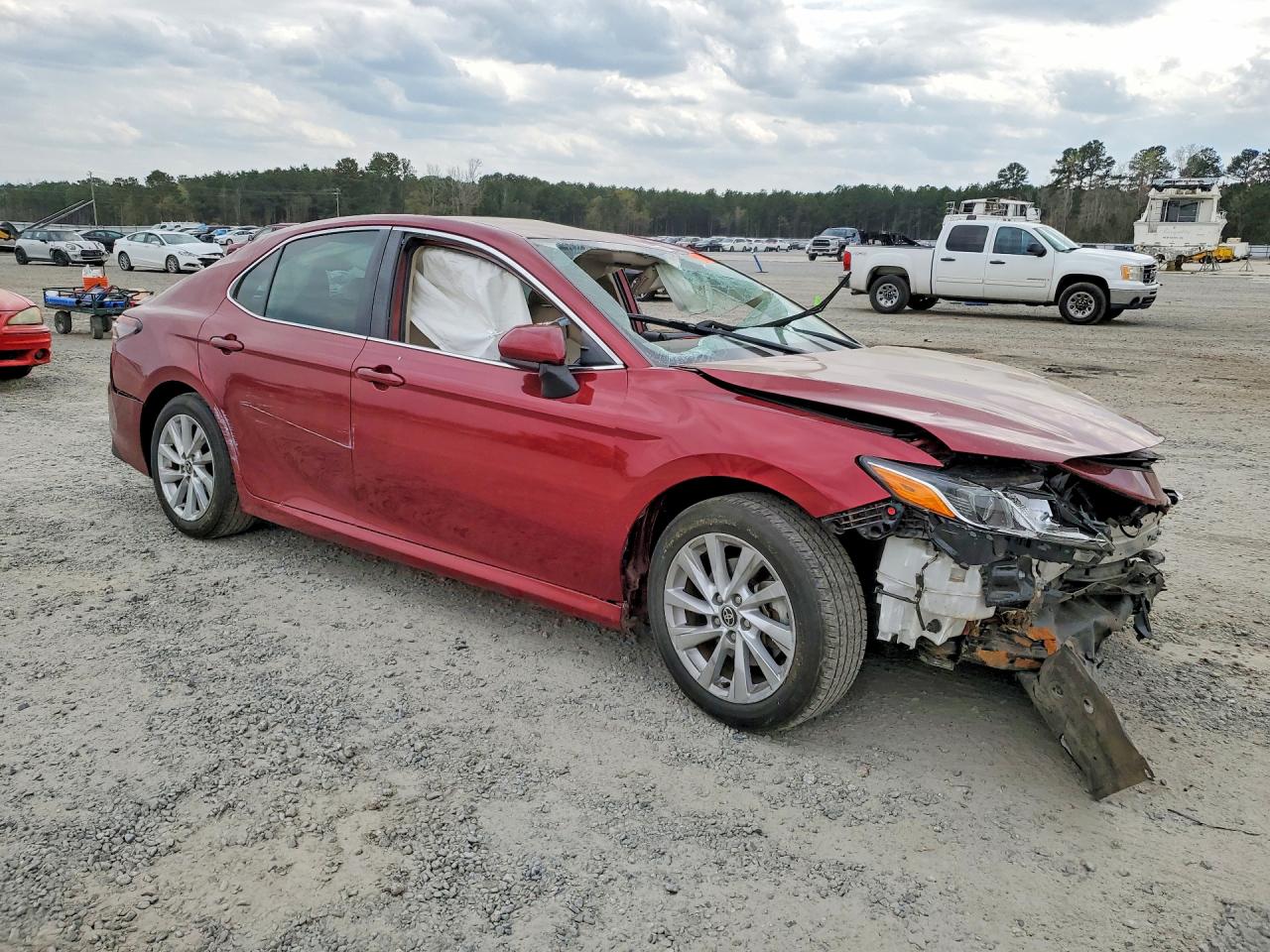 2021 TOYOTA CAMRY LE photo 7