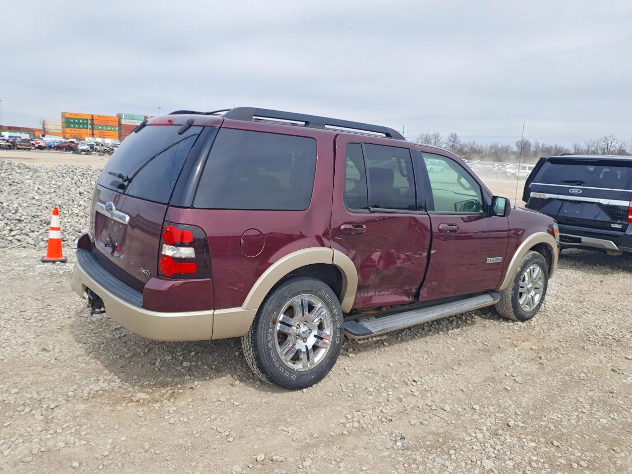2008 FORD EXPLORER photo 3