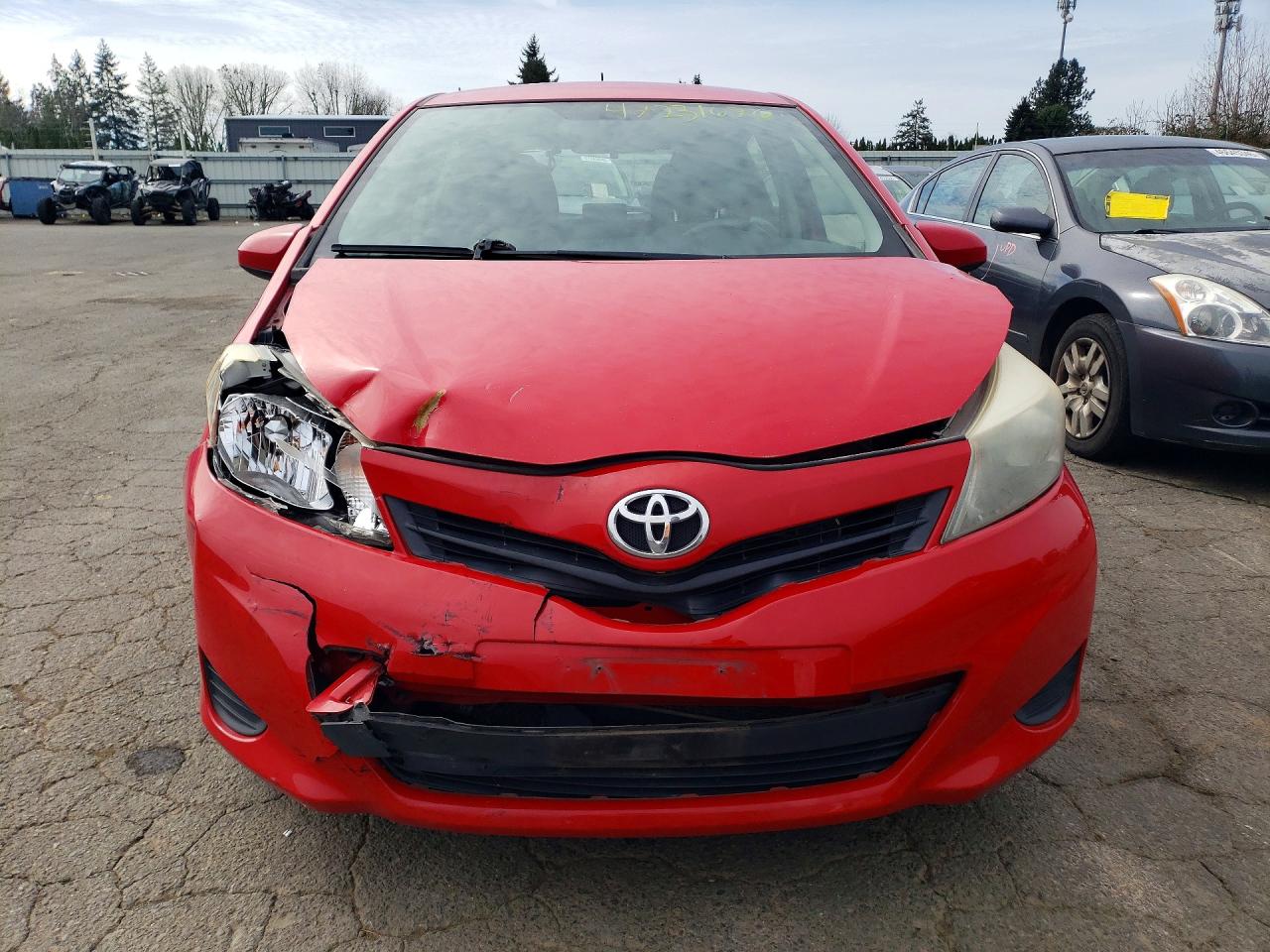 2012 TOYOTA YARIS 5-DOOR L photo 13