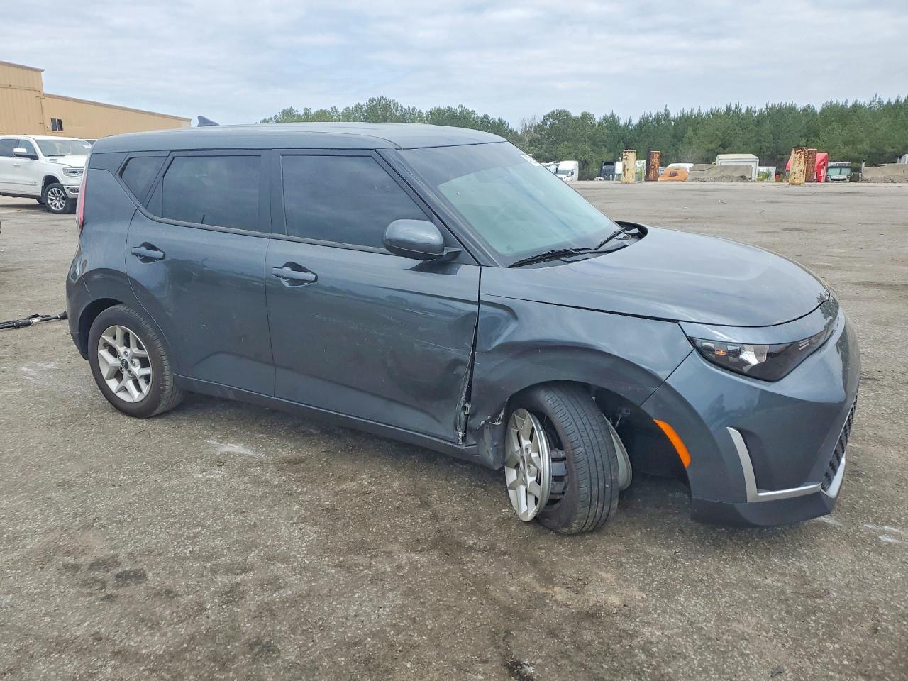 2024 KIA SOUL LX photo 7