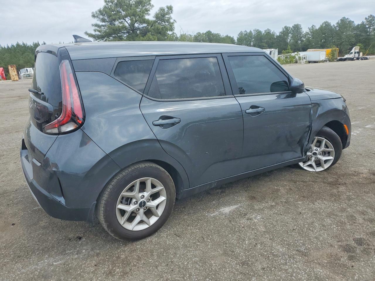 2024 KIA SOUL LX photo 5