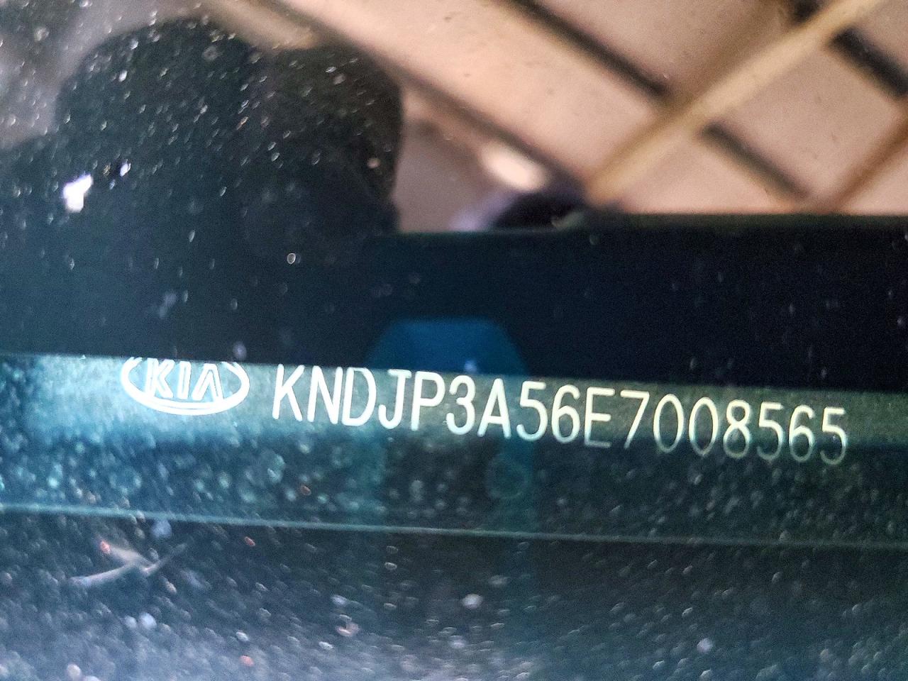 2014 KIA SOUL + photo 12