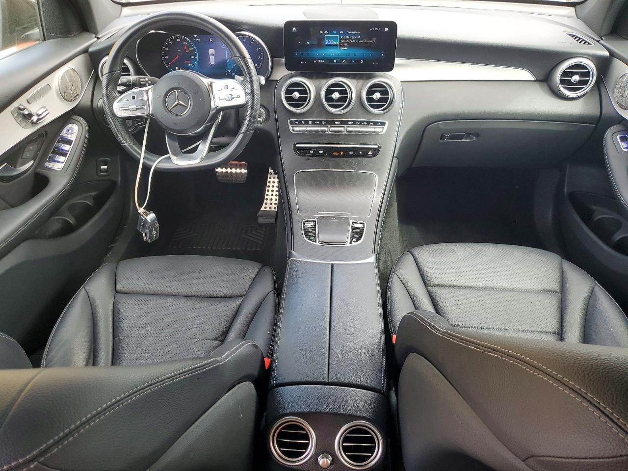 2021 MERCEDES-BENZ GLC 300 photo 8