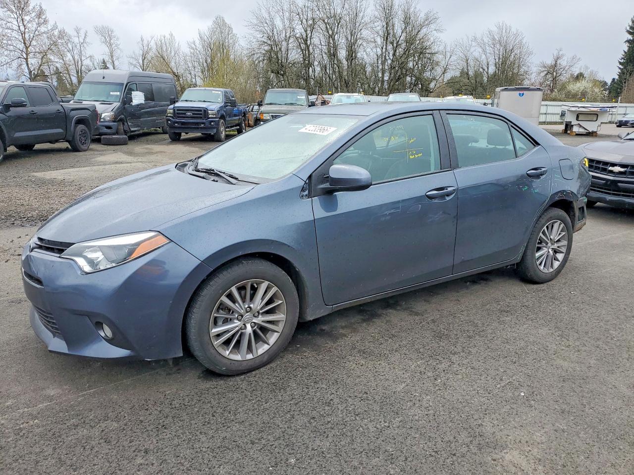 2015 TOYOTA COROLLA