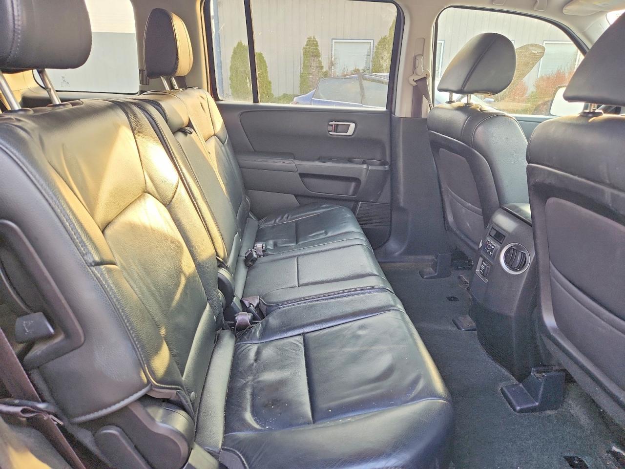 2015 HONDA PILOT EXL photo 11