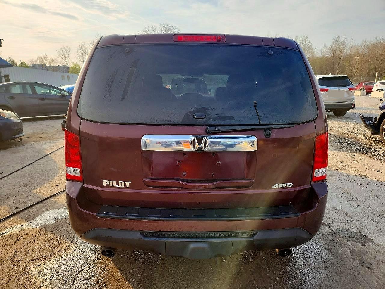 2015 HONDA PILOT EXL photo 6