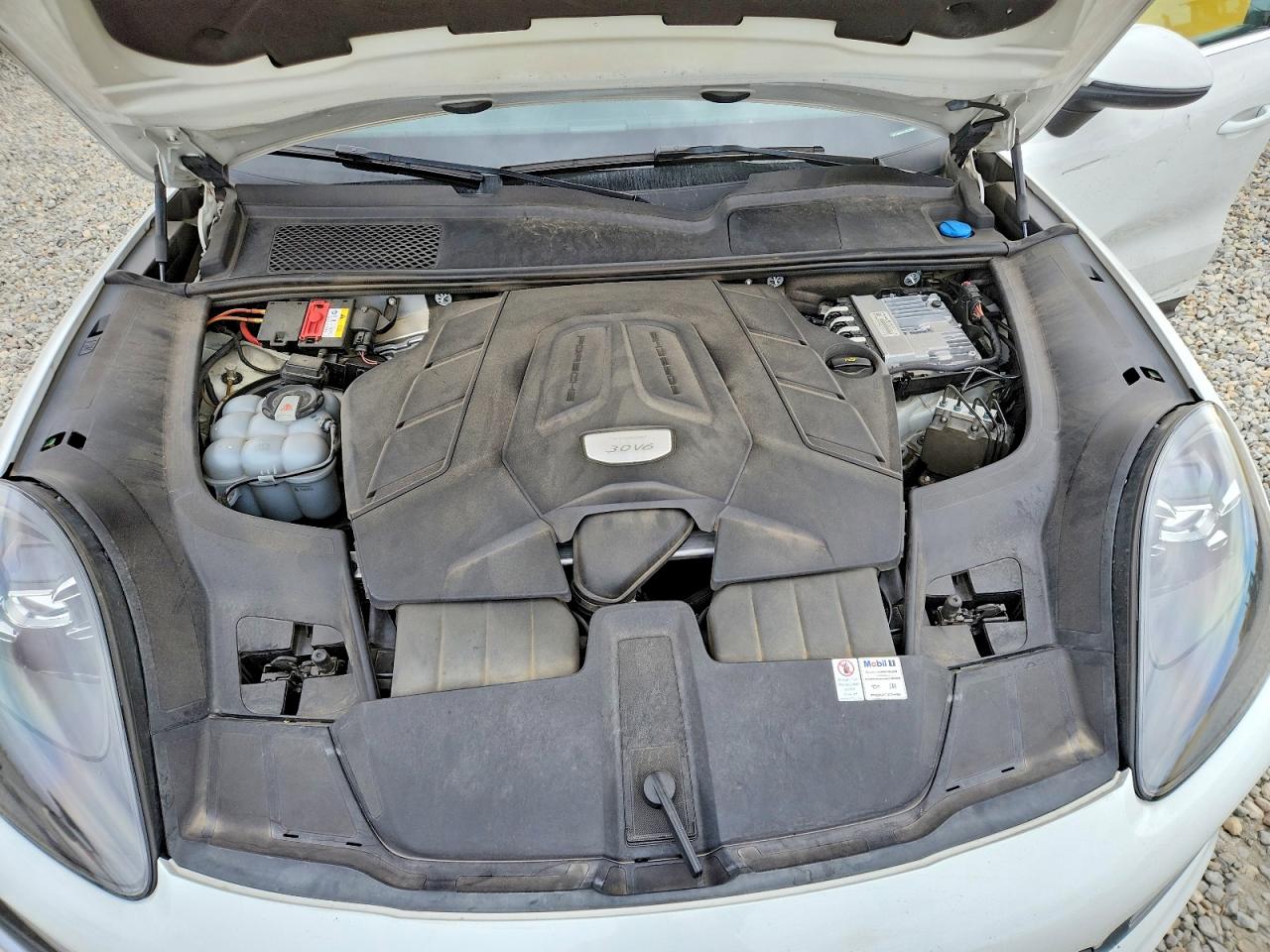 2020 PORSCHE CAYENNE photo 23