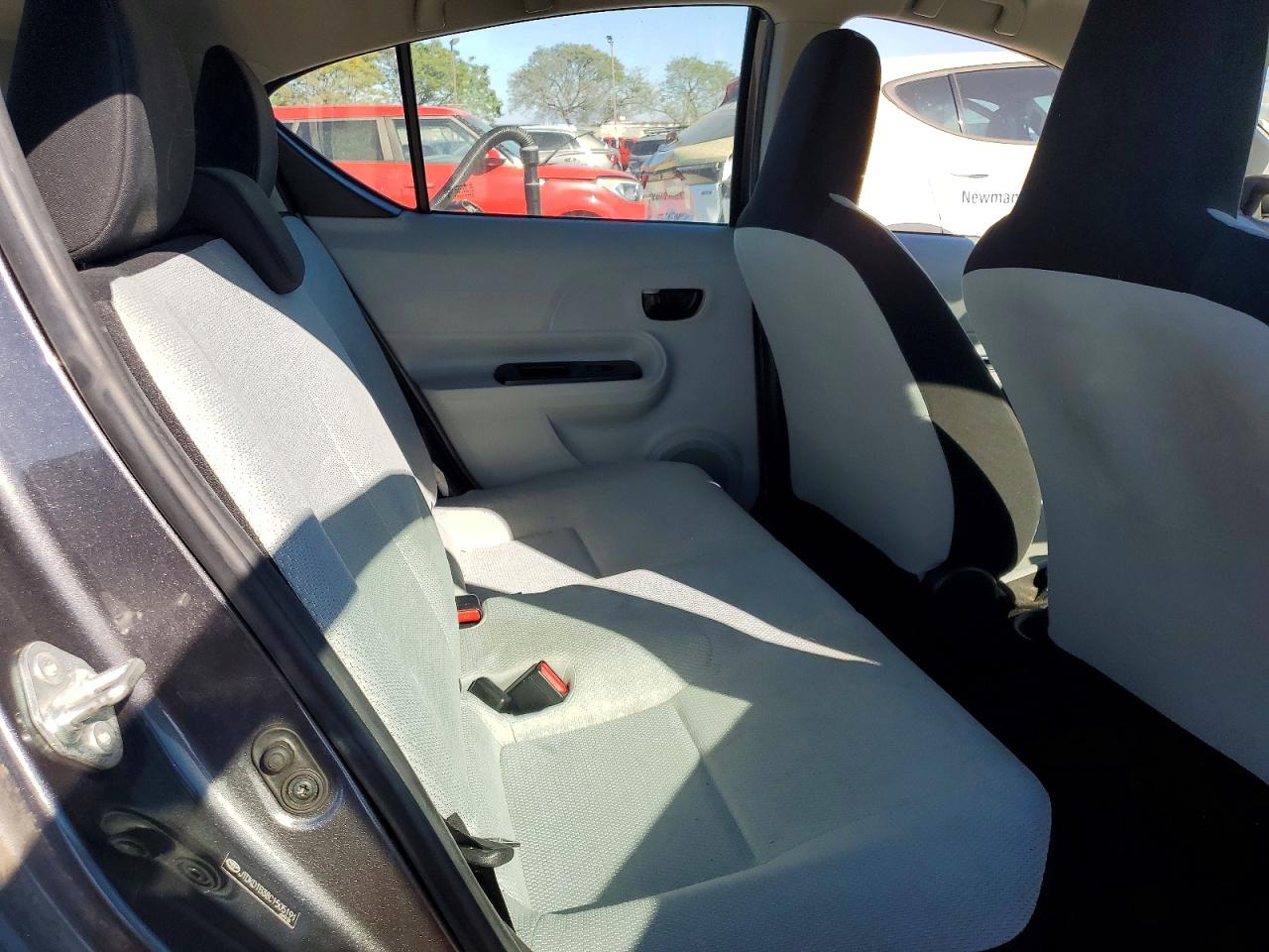 2012 TOYOTA PRIUS C ONE photo 19