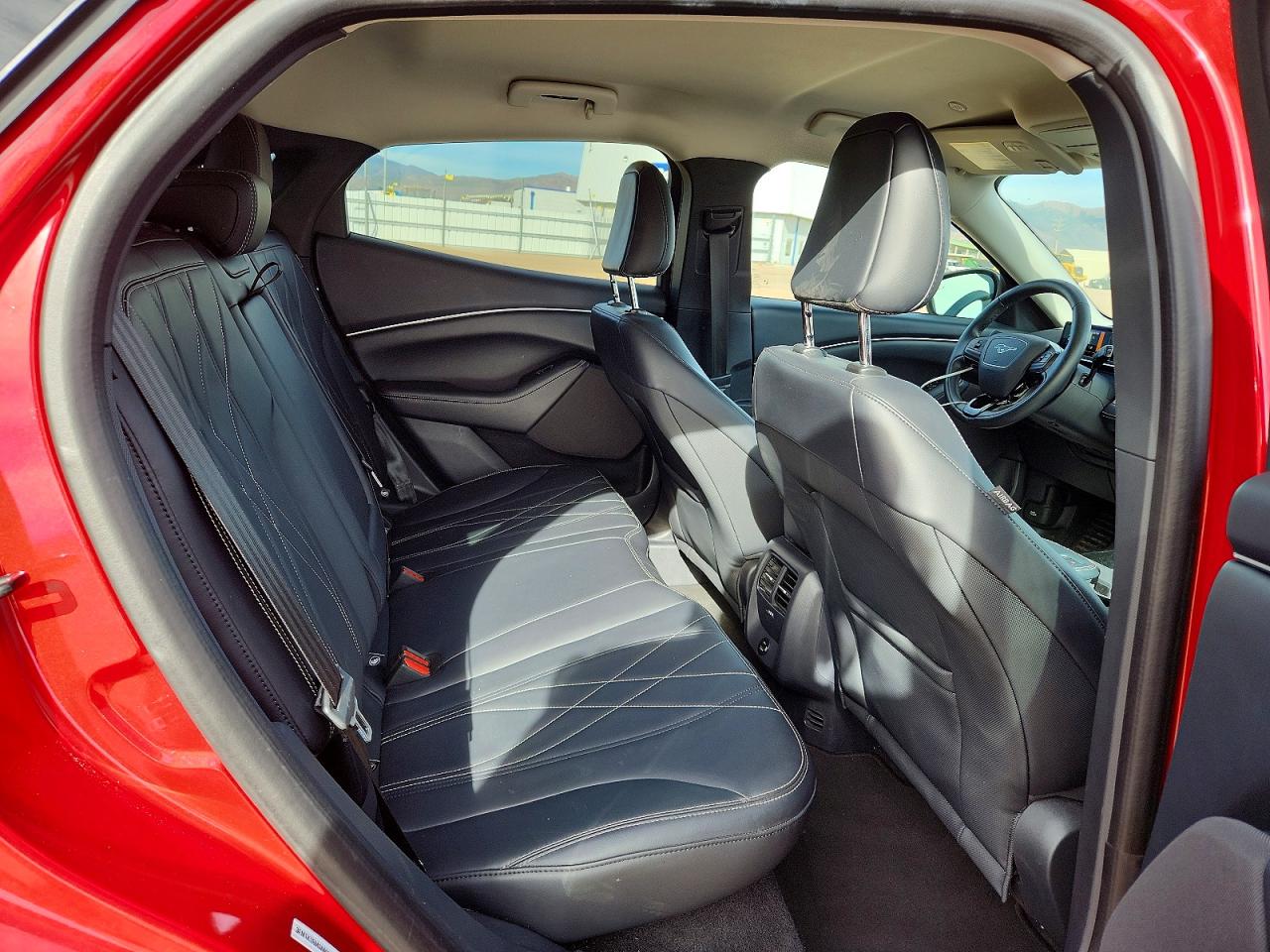 2022 FORD MUSTANG MACH-E SELECT photo 19