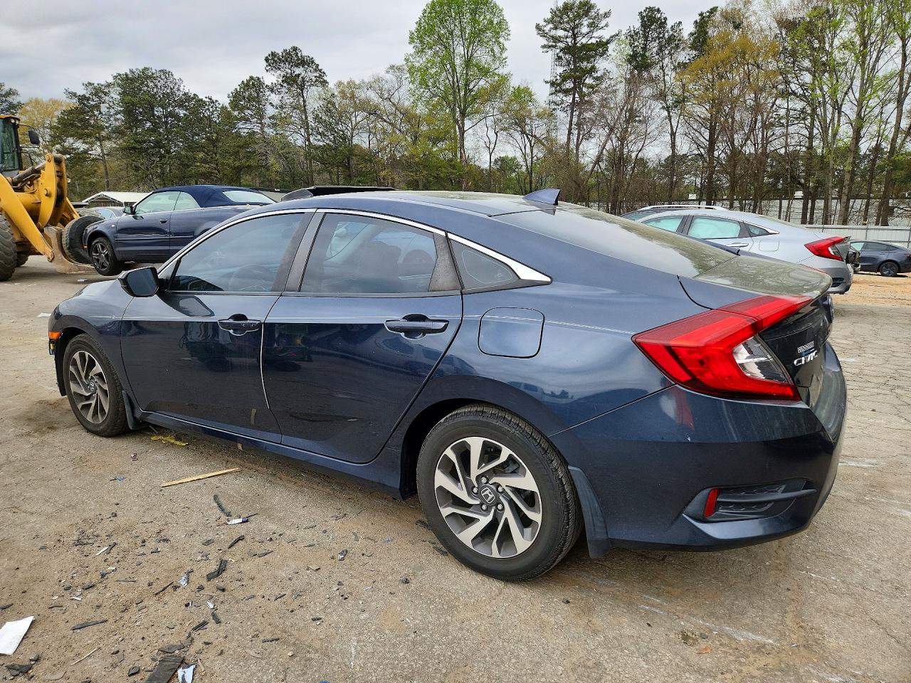 2017 HONDA CIVIC EX photo 3