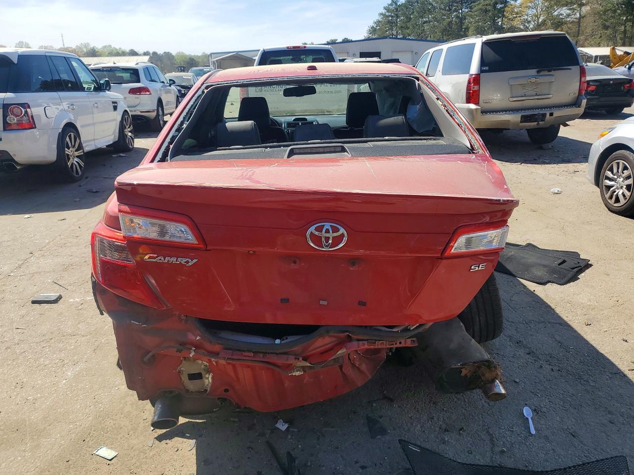 2012 TOYOTA CAMRY SE V6 photo 6