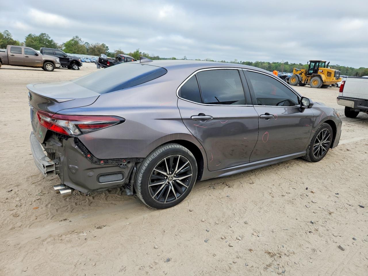 2021 TOYOTA CAMRY SE photo 7