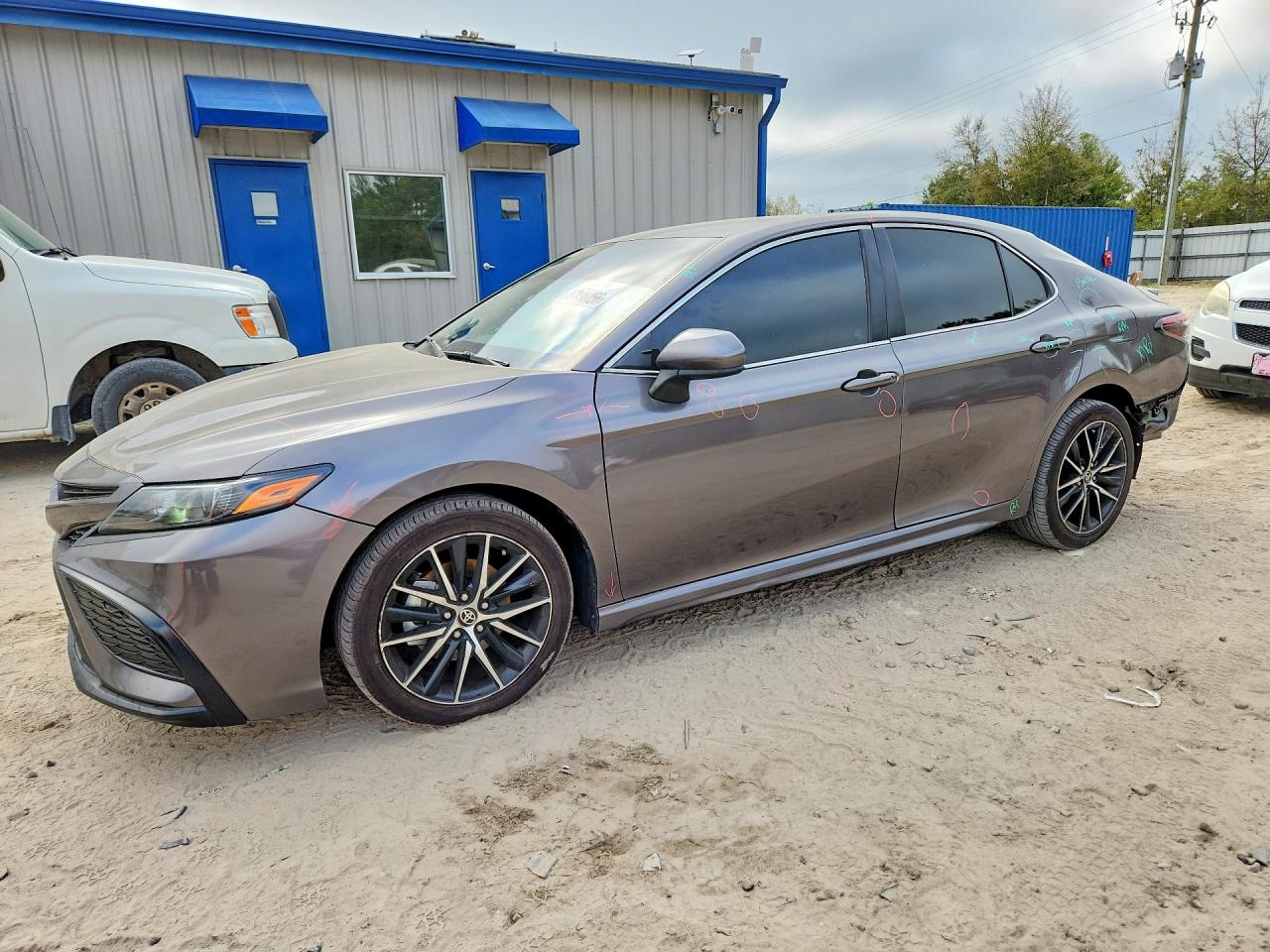 2021 TOYOTA CAMRY