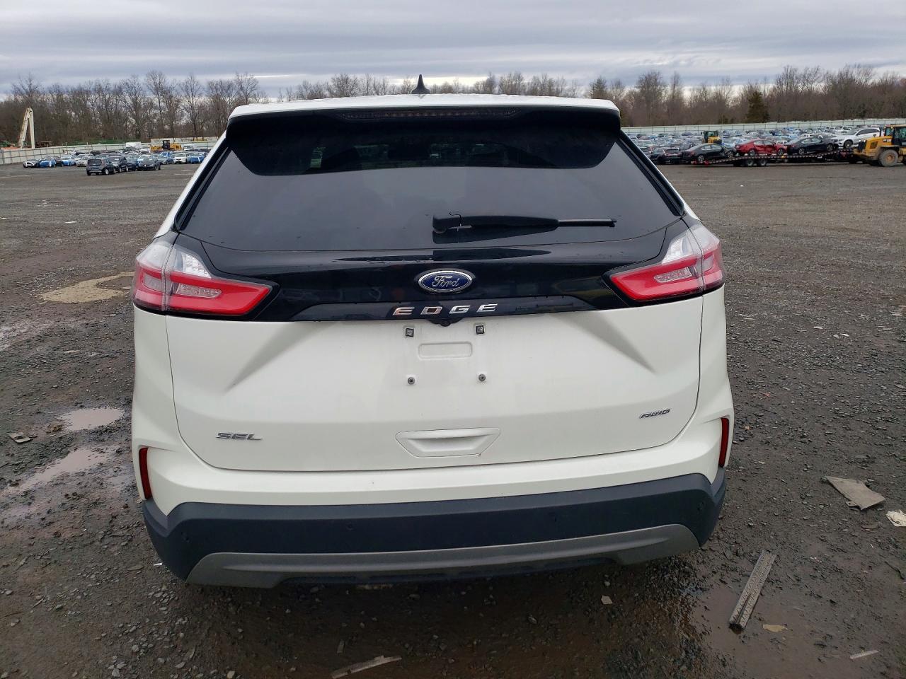 2024 FORD EDGE SEL photo 11