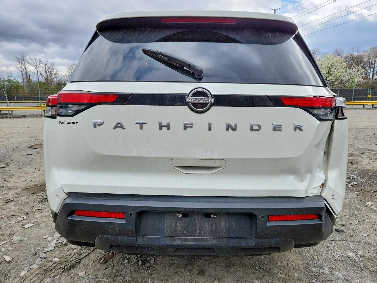 2023 NISSAN PATHFINDER S photo 6