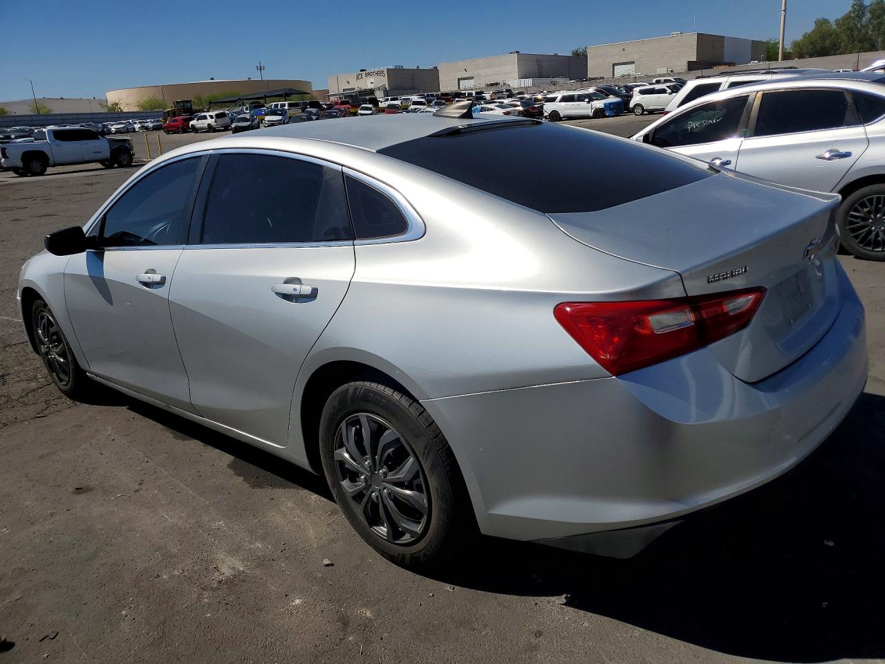 2017 CHEVROLET MALIBU LS photo 4