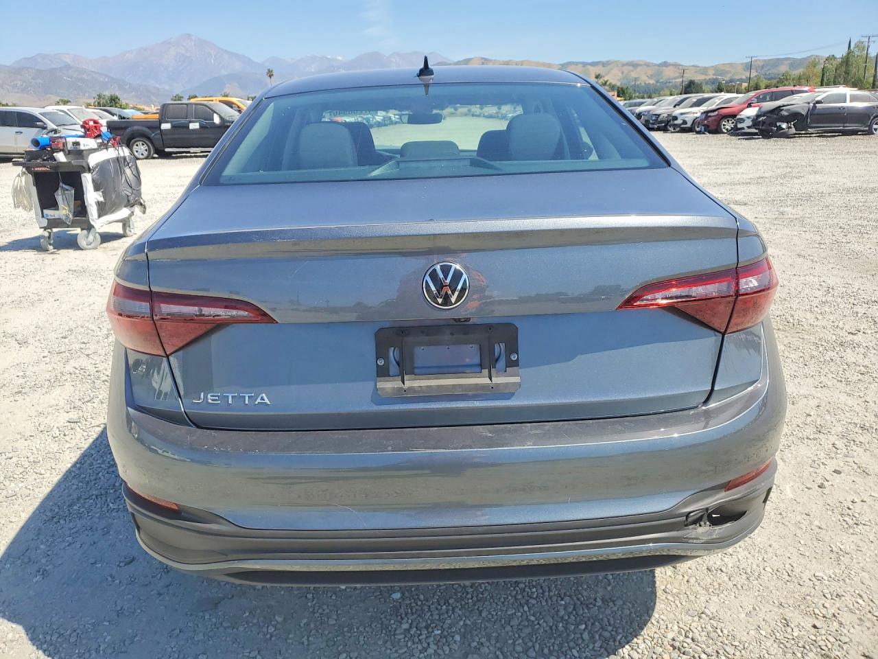 2024 VOLKSWAGEN JETTA S photo 11