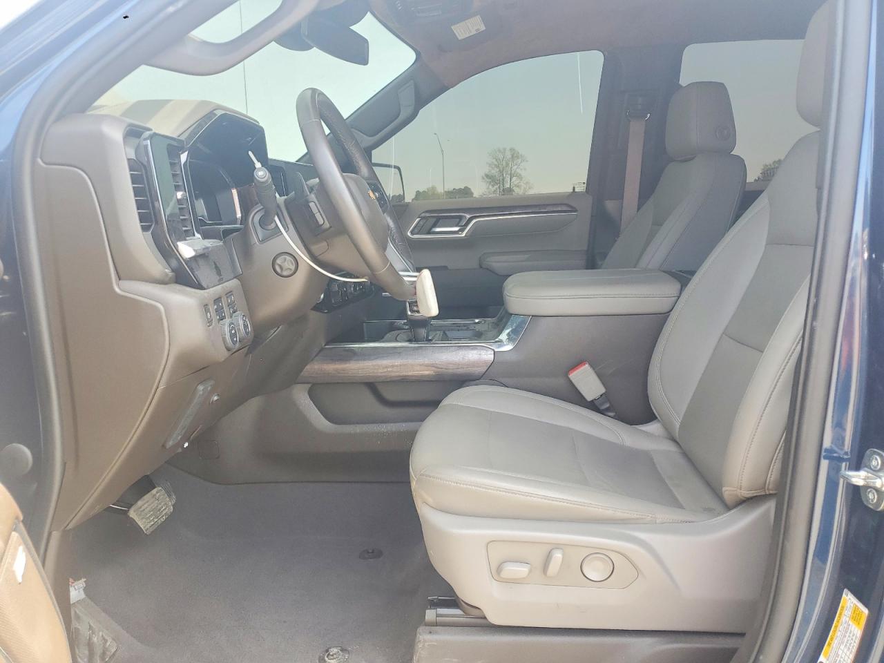2023 CHEVROLET SILVERADO K1500 LTZ photo 7