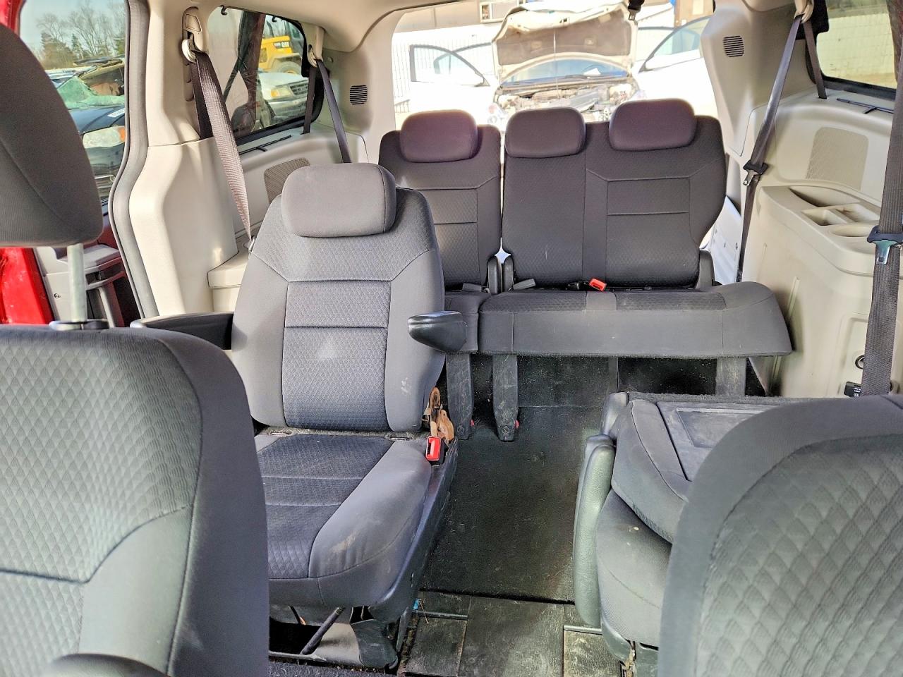 2010 DODGE GRAND CARAVAN SXT photo 19