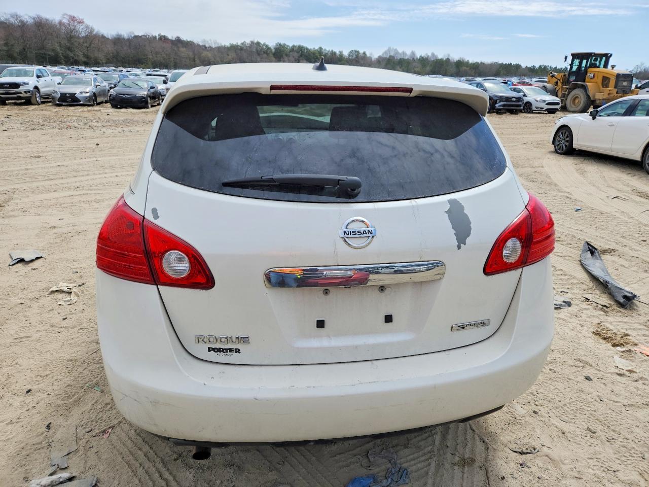 2013 NISSAN ROGUE S photo 6