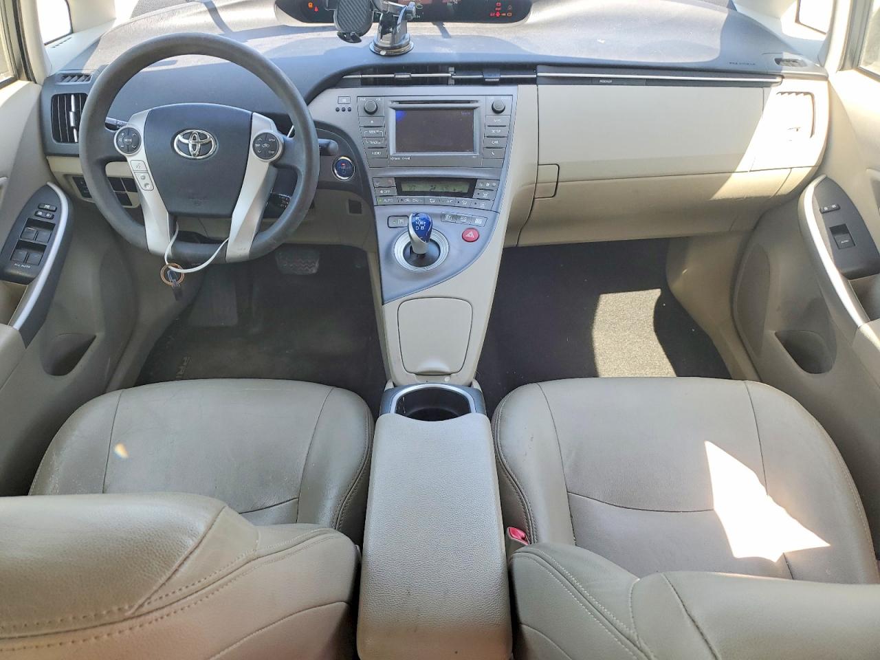 2013 TOYOTA PRIUS THREE photo 22