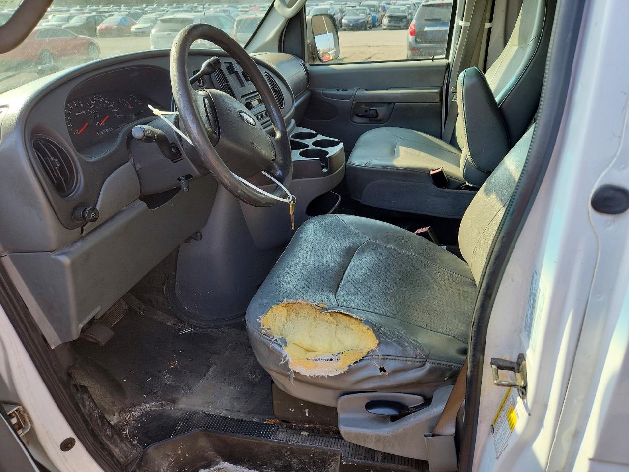 2008 FORD E150 UTILITY / SERVICE VAN photo 13