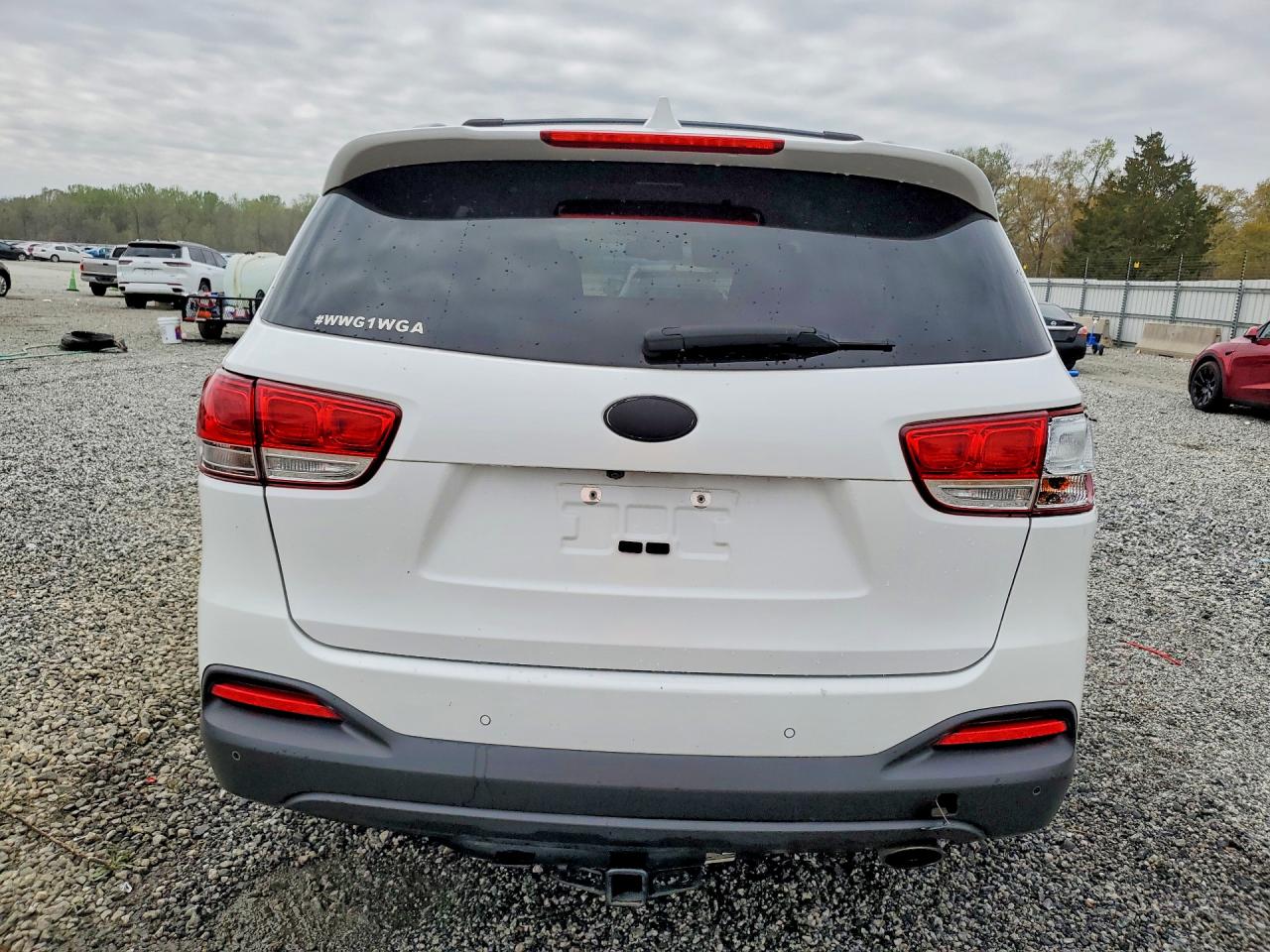 2017 KIA SORENTO LX V6 photo 11