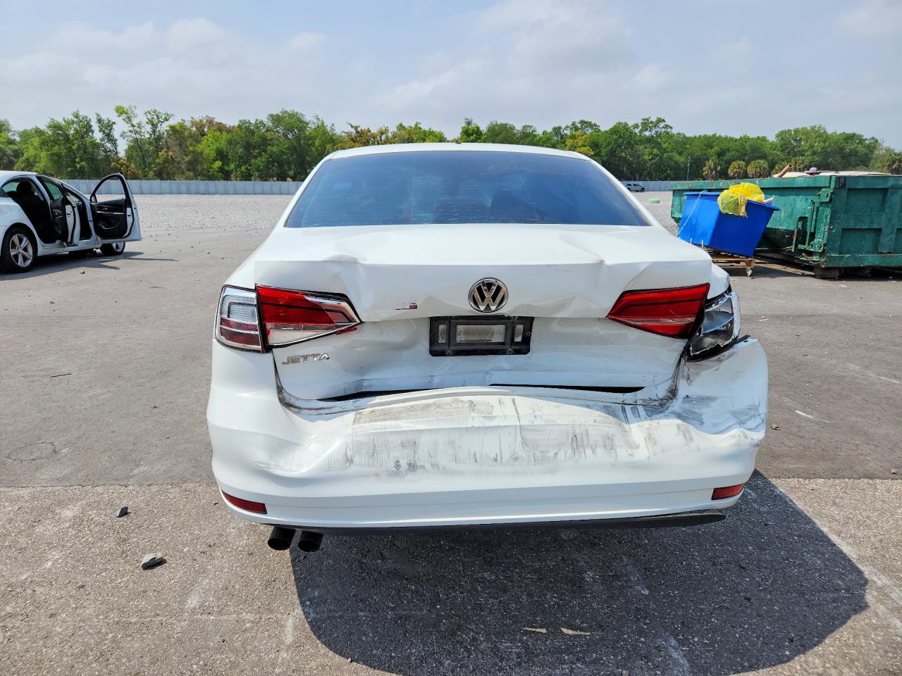 2015 VOLKSWAGEN JETTA BASE photo 6