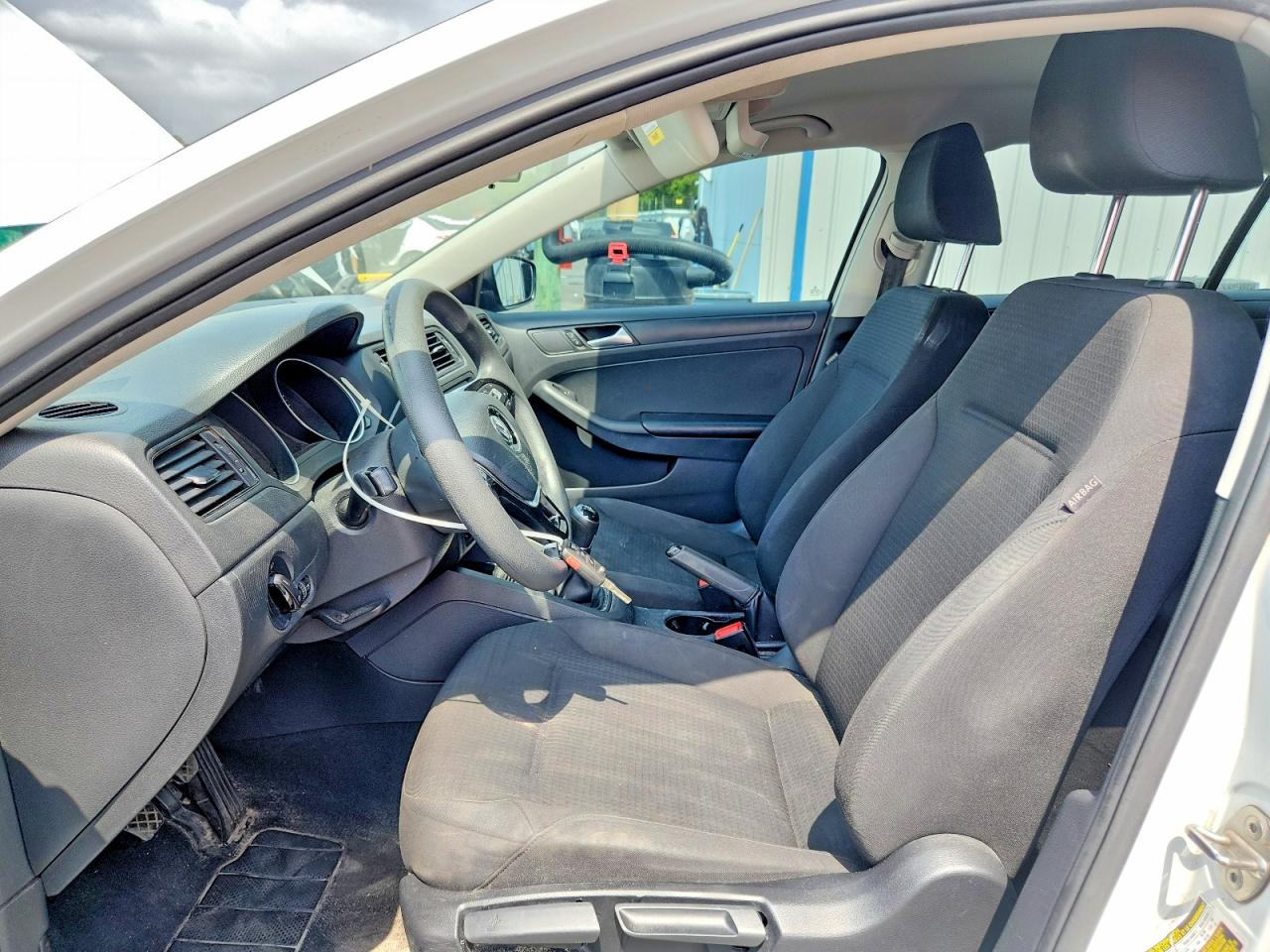 2015 VOLKSWAGEN JETTA BASE photo 7