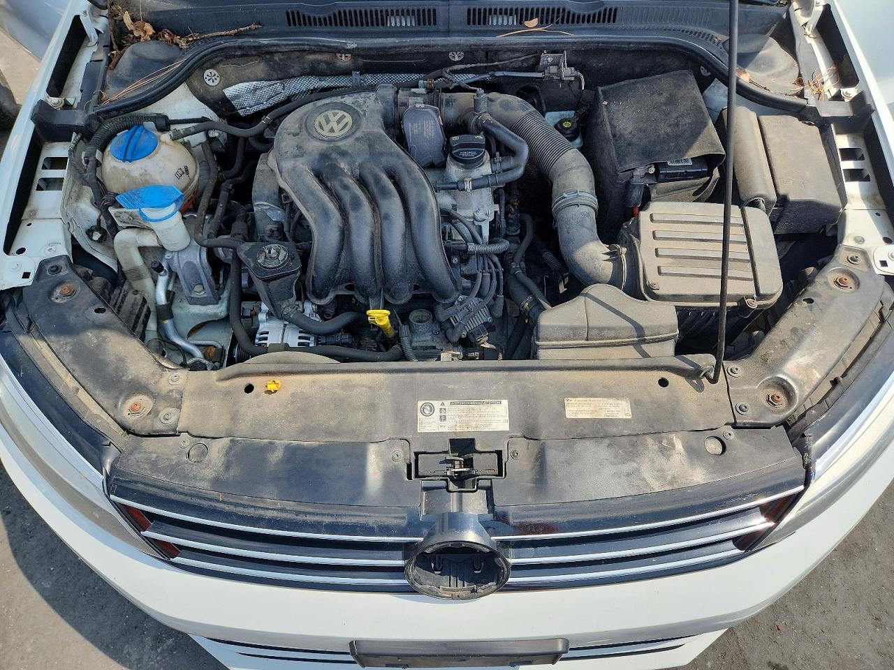 2015 VOLKSWAGEN JETTA BASE photo 11