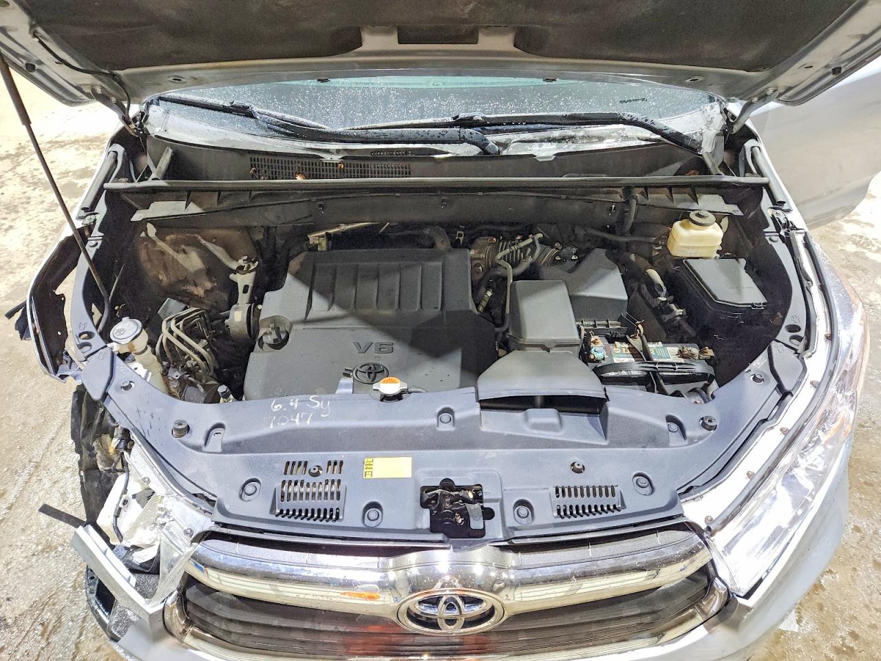 2016 TOYOTA HIGHLANDER XLE photo 23