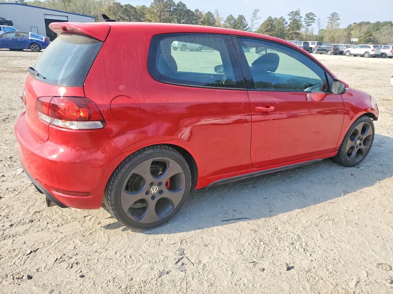 2011 VOLKSWAGEN GTI photo 7