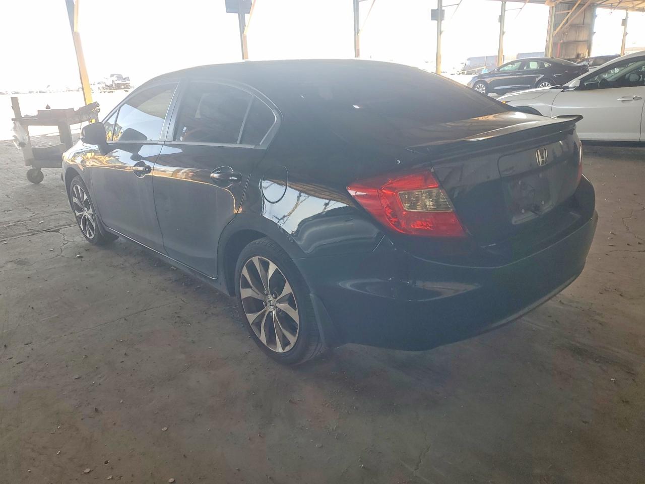 2012 HONDA CIVIC LX photo 4